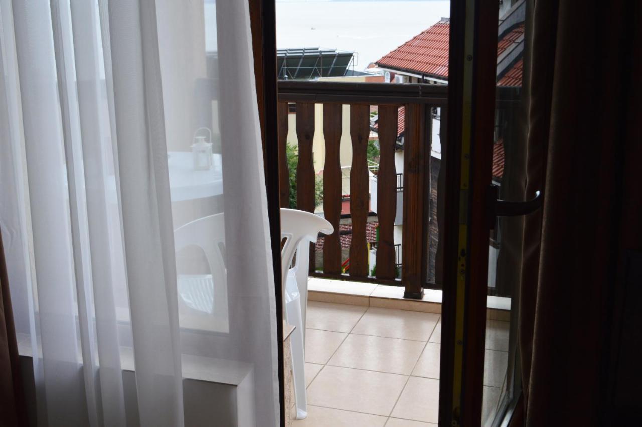 Aquamarine Apartments Светий Влас Екстер'єр фото