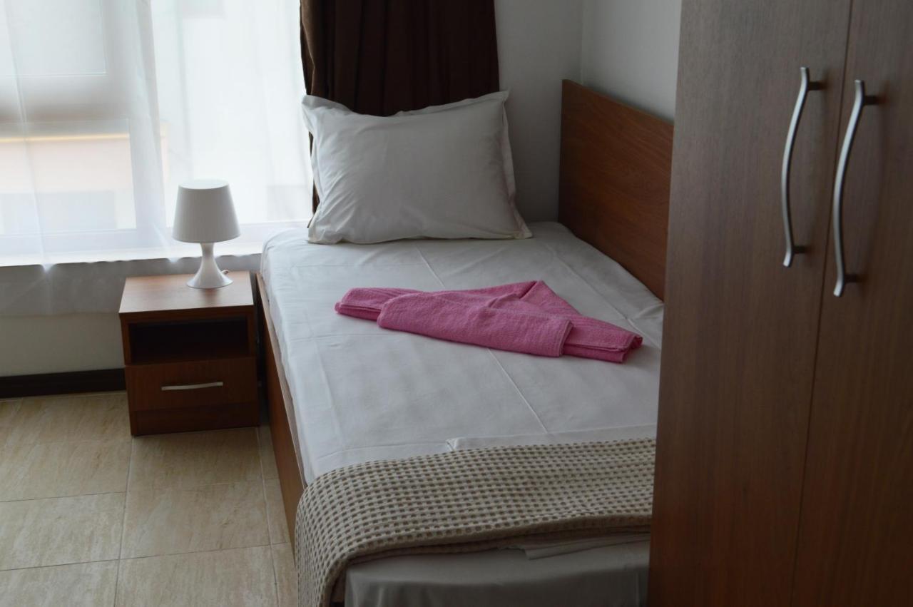 Aquamarine Apartments Светий Влас Екстер'єр фото