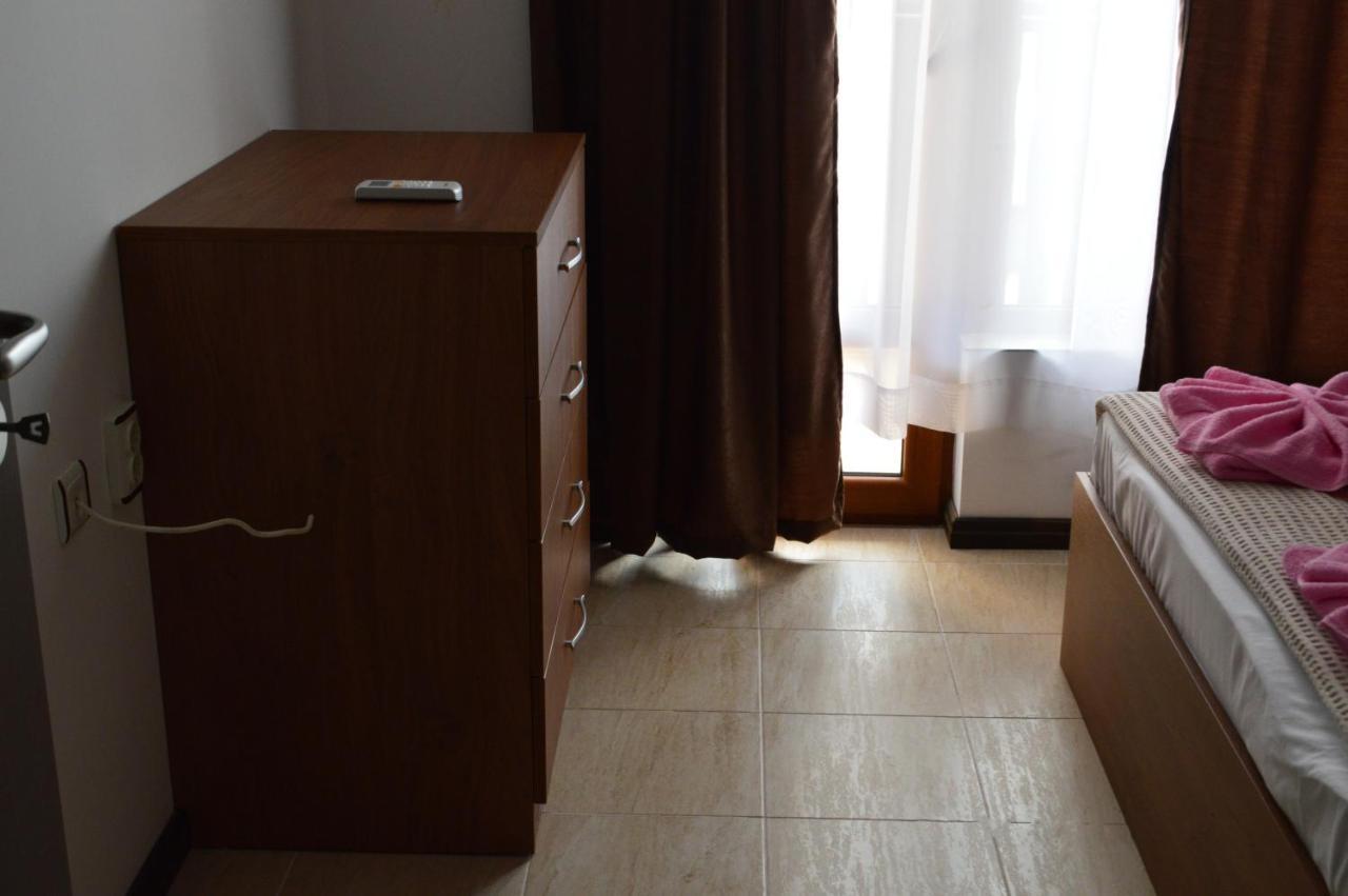 Aquamarine Apartments Светий Влас Екстер'єр фото